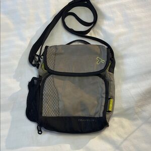 Travelon Anti-Theft React Small
Messenger, Rock, One Size